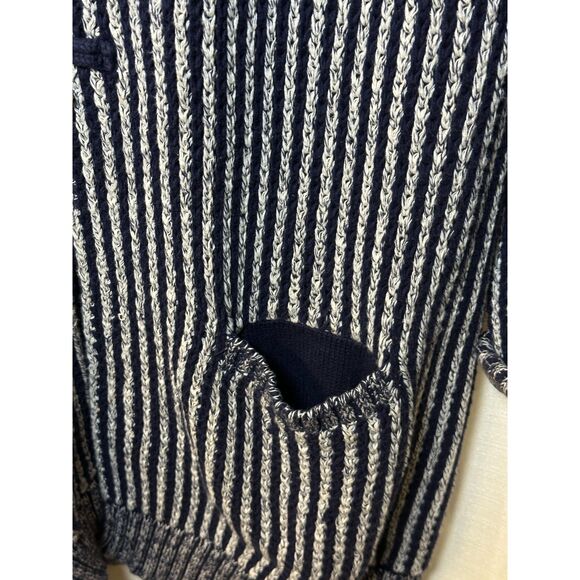Gap heavyweight cotton knit navy & white sweater toggle cardigan, Cozy Winter - Picture 5 of 11